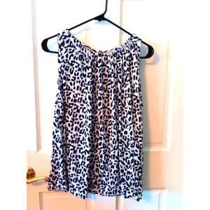 🆕️ Amour Vert Womens Size Large Leopard Print Blouse